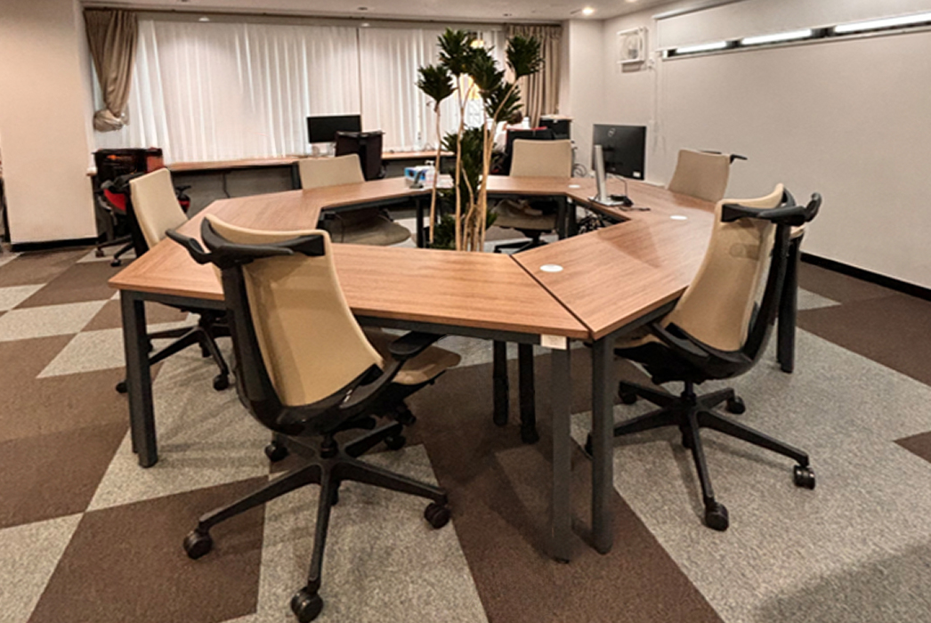 柔軟な発想を生むフレキシブルデスク